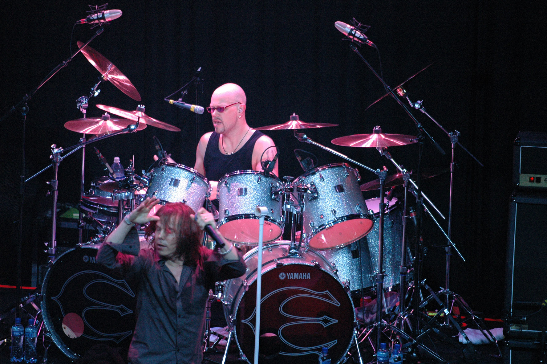 EUROPE (13-11-’04 – 013)